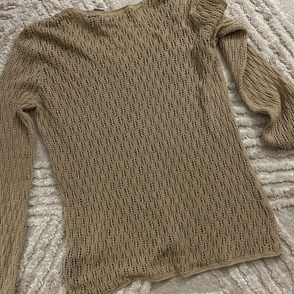 Liz Claiborne Size M Long Sleeve Knit Sweater Top Beige Khaki Camel Caramel Tan - Picture 6 of 6